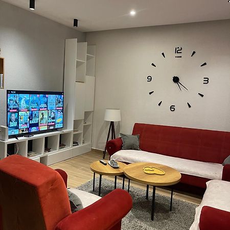 Ora-Prn,Cosy Apartment In The City Center Pristina Extérieur photo