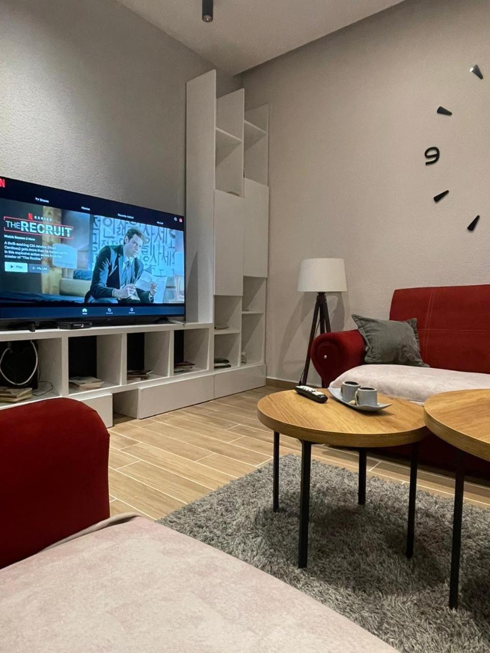 Ora-Prn,Cosy Apartment In The City Center Pristina Extérieur photo