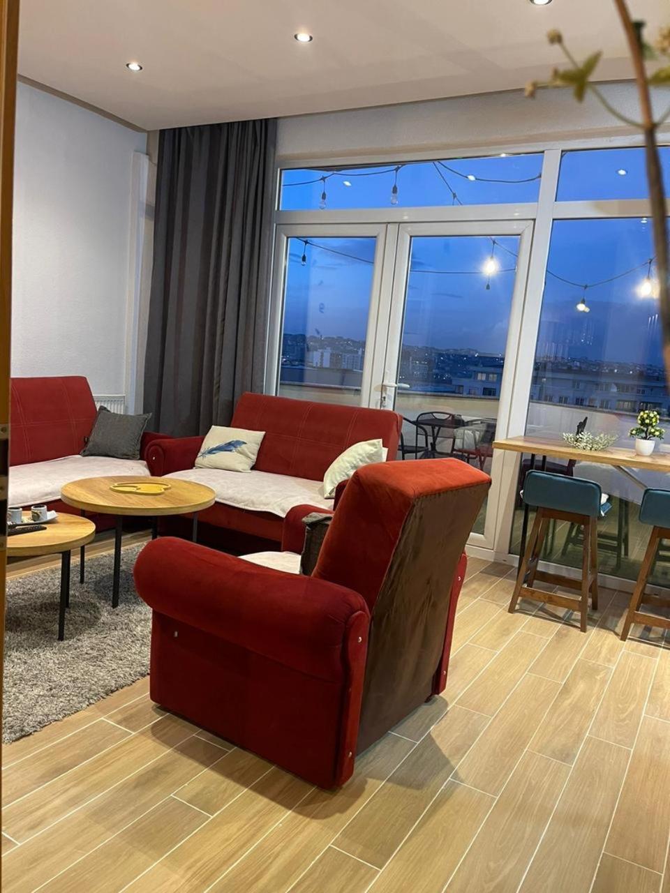 Ora-Prn,Cosy Apartment In The City Center Pristina Extérieur photo